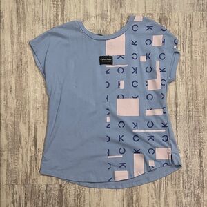 Calvin Klein Light Blue and Soft Pink Patterned Tee